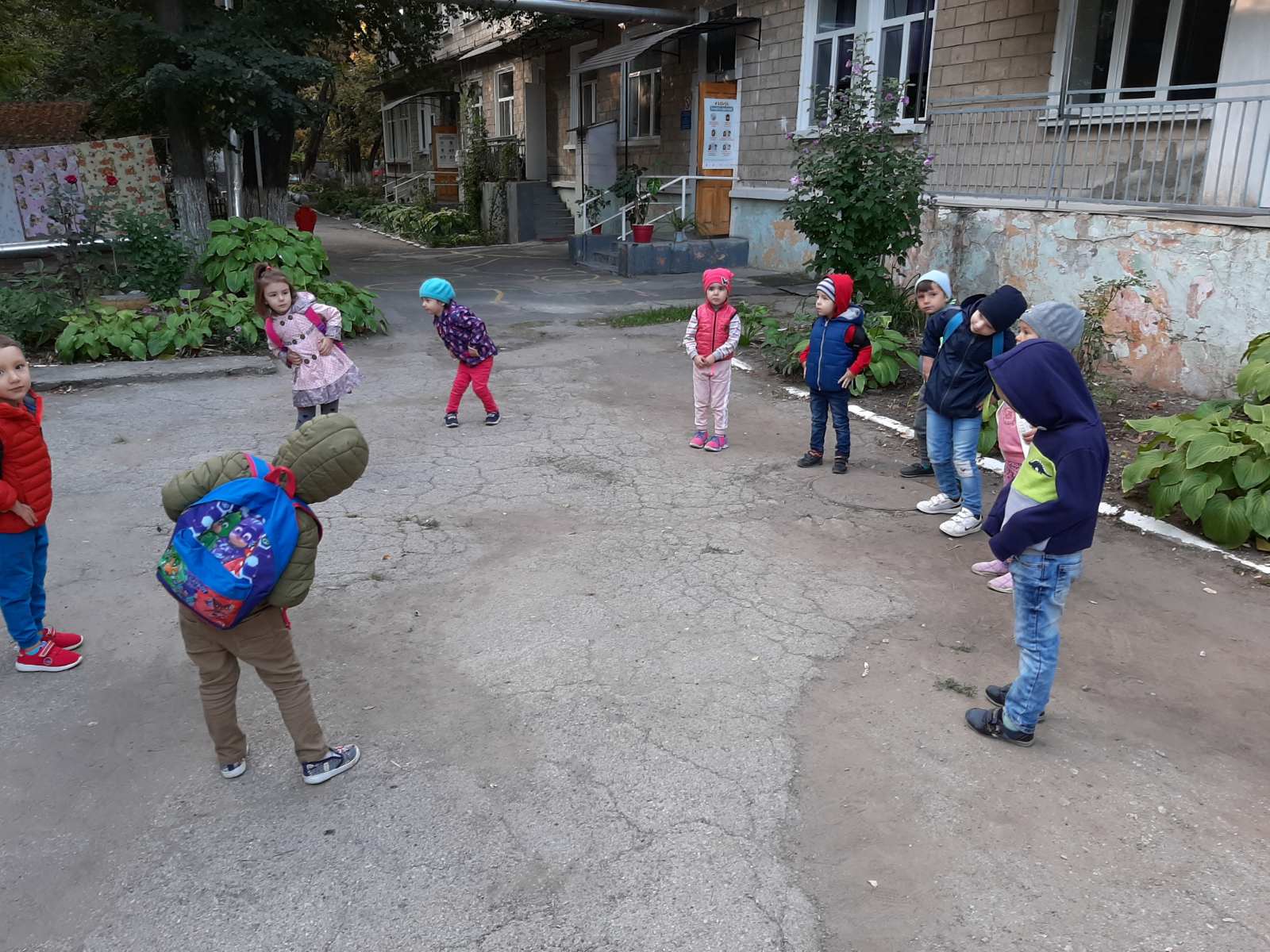 Grupa medie, mici și hărnicuți